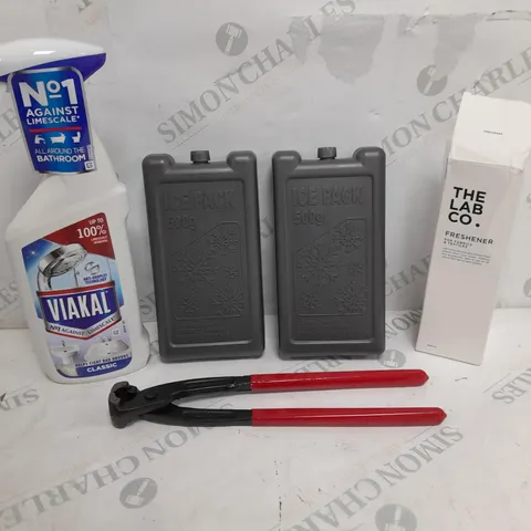 BOX OF APPROXIMATELY 10 ASSORTED ITEMS TO INCLUDE - ICE PACK, VIAKAL, FRESHENER ETC
