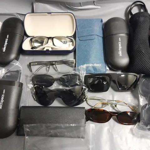 LOT OF APPROXIMATELY 20 ASSORTED PAIRS OF GLASSES TO INCLUDE GLASSES DIRECT AND MAGNIVISION