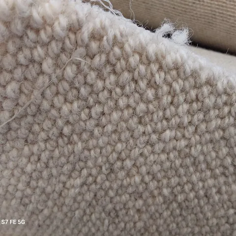 ROLL OF QUALITY CARPET APPROXIMATELY