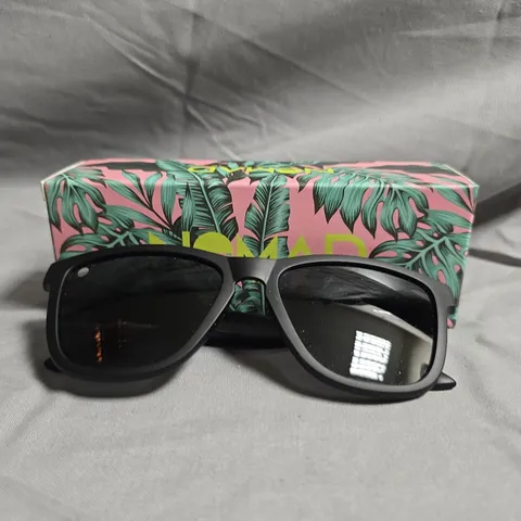 NOMAD SUNGLASSES – BLACK FRAME, TROPICAL BOX (THUNDERDOME-RIG-BLAB-TD)