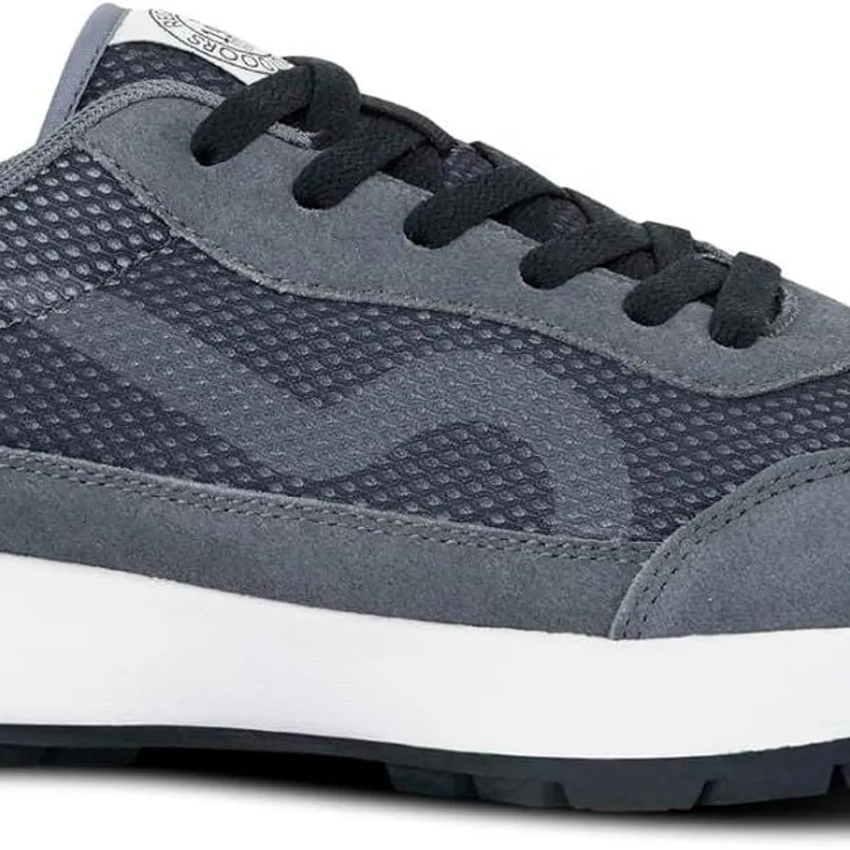 BRAND NEW BOXED REGATTA MENS MARINE HERITAGE TRAINERS SIZE 10