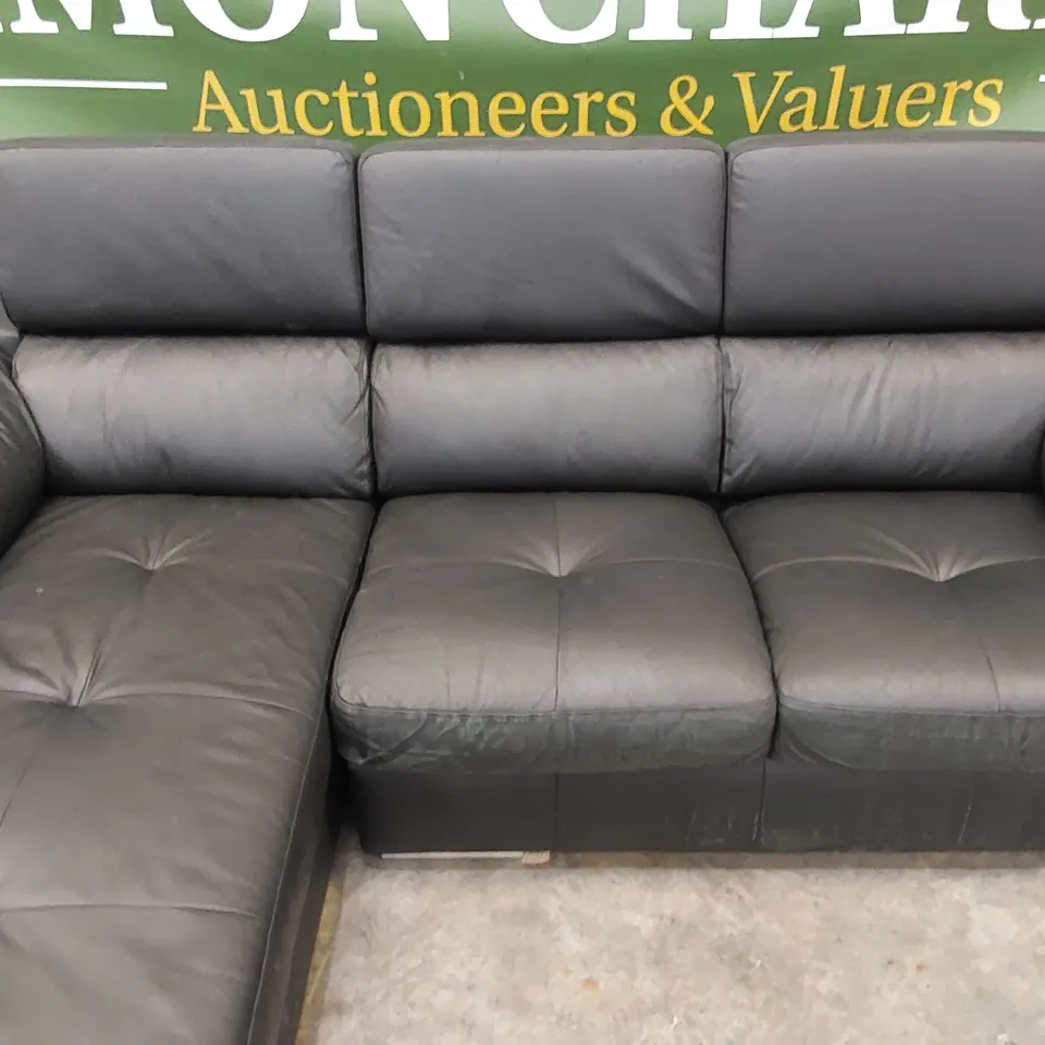 QUALITY DESIGNER BRADY LEATHER CHAISE SOFA - BLACK