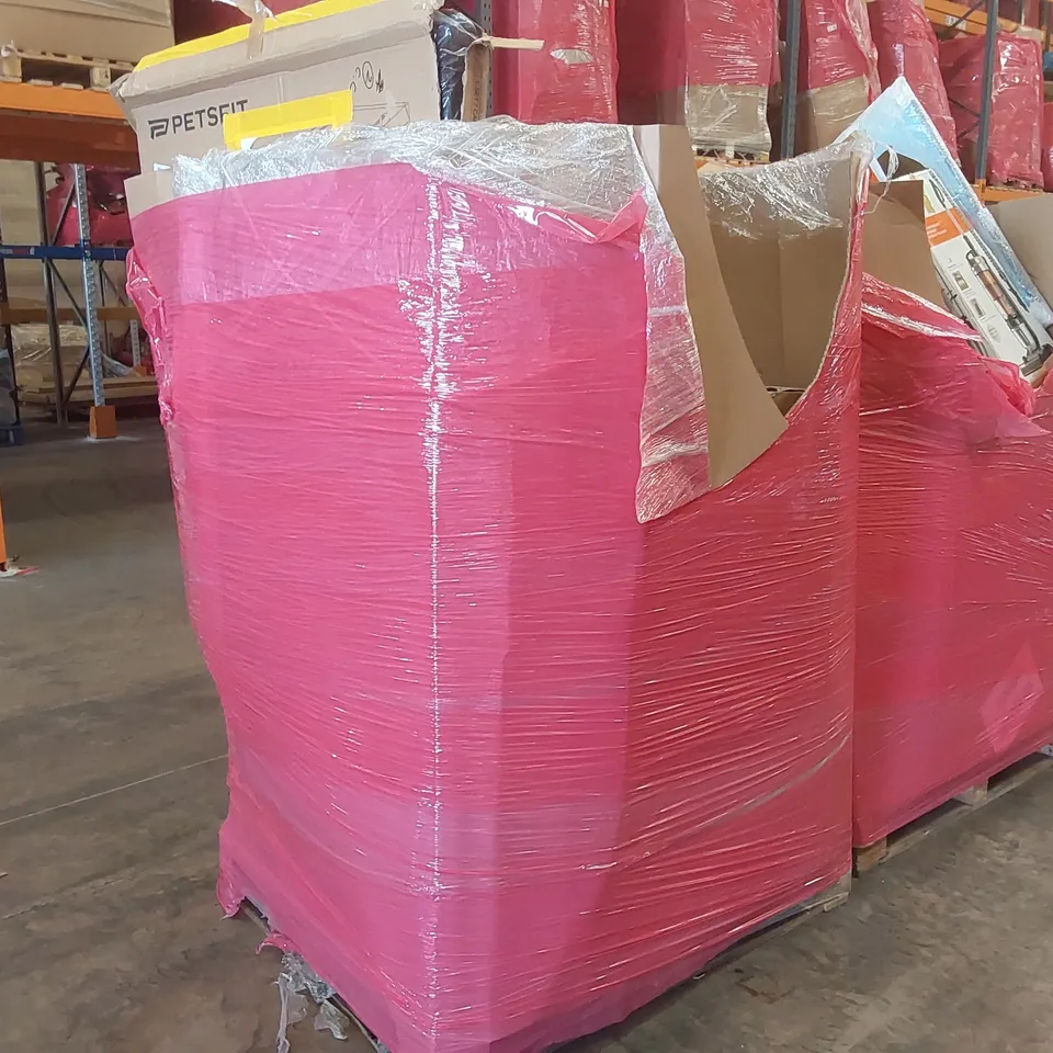 PALLET OF ASSORTED ITEMS INCLUDING: KIDS SCOOTER, SAFE, PORTABLE PET CRATE, IRONING BOARD ECT