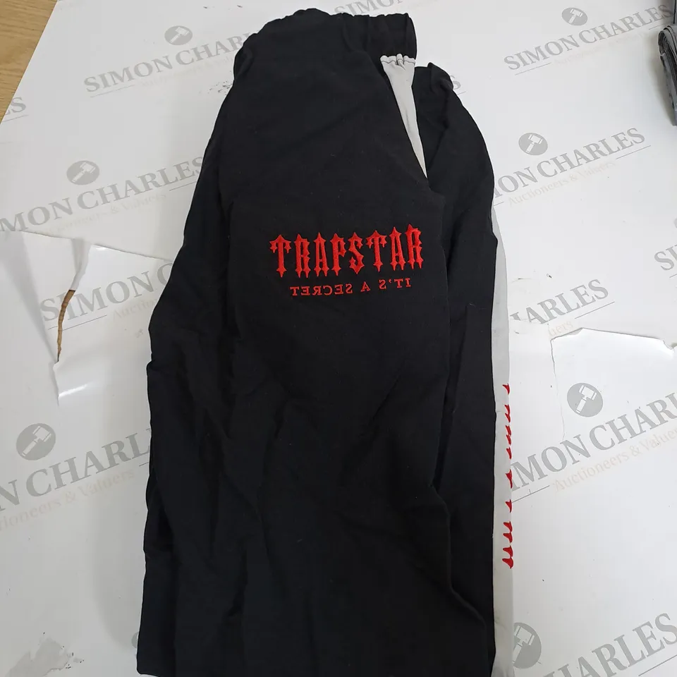 BLACK TRAPSTAR JOGGERS SIZE L