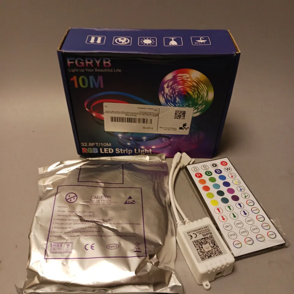 BOXED FGRYB 10M LED LIGHT STRIP 