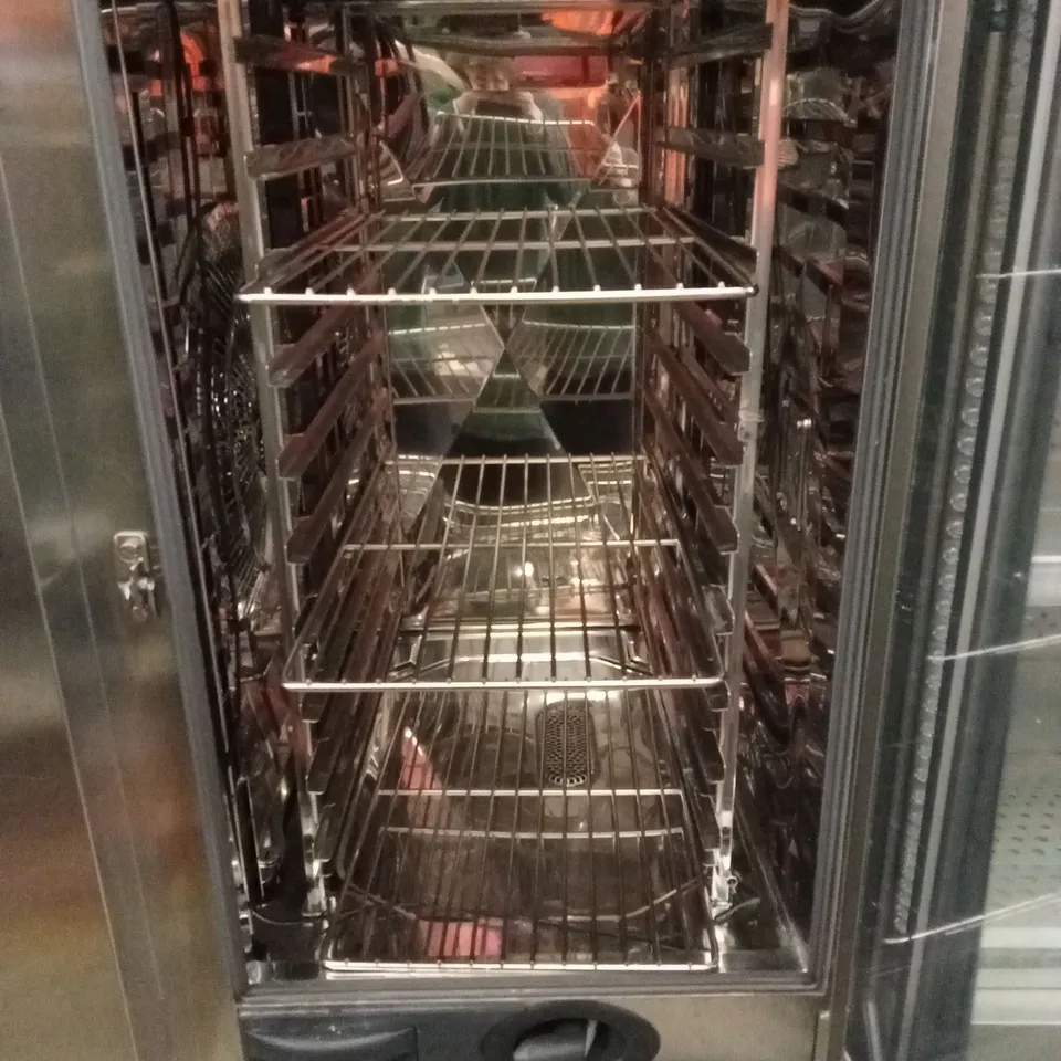 RATIONAL COMMERCIAL ELECTRIC COMBI OVEN AND BASE STAND - SCC WE 101