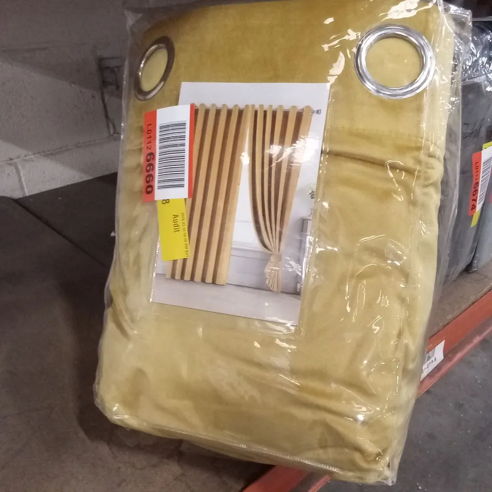 BAGGED VELVET EYELET CURTAINS - OCHRE // SIZE: 229 x 229cm