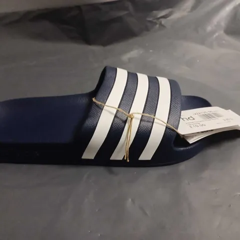 PAIR OF ADIDAS DURAMO SLIDES IN BLUE - 9