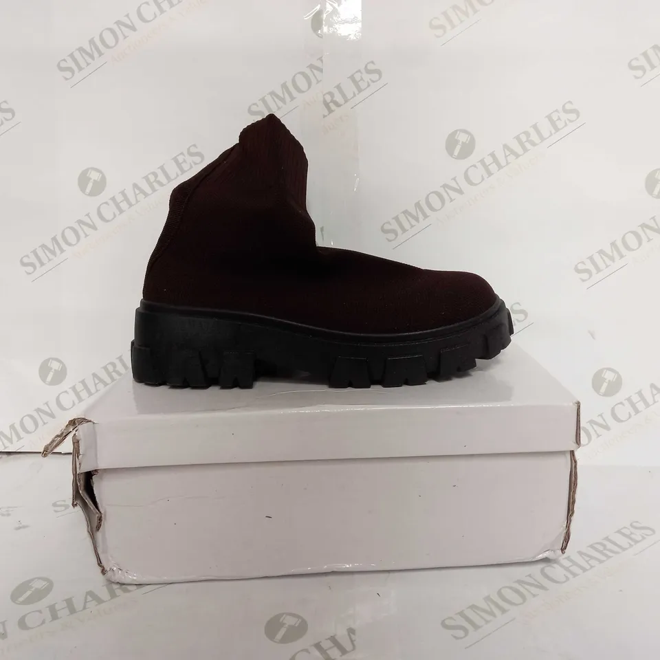 UNBRANDED HIGH PLATFORM SOCK SHOE IN DARK BROWN - EU 39