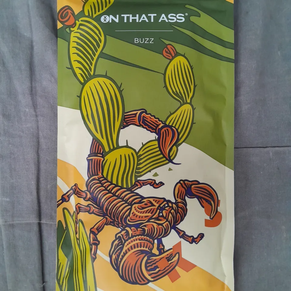 SEALED ON THAT ASS BUZZ REGULAR SOCKS SIZE 39-42