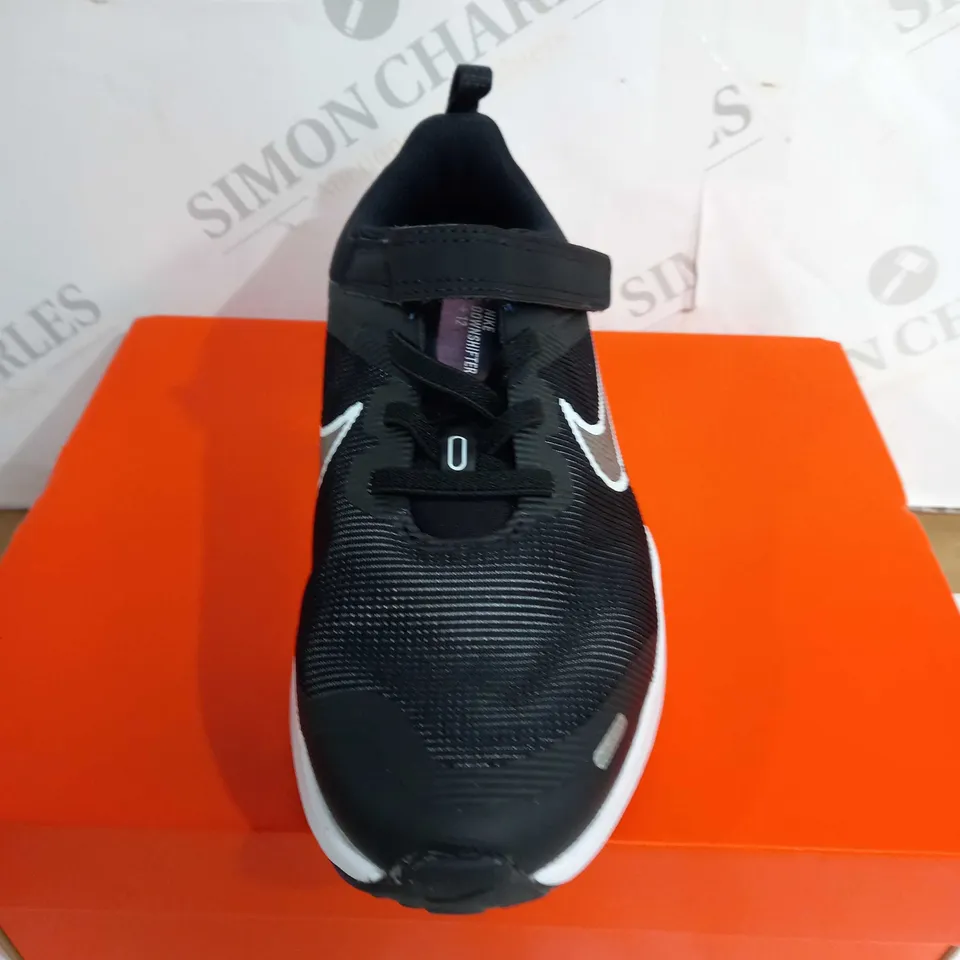 BOXED NIKE KIDS DOWNSHIFTER 12 RUNNING SHOES, BLACK - SIZE 1.5