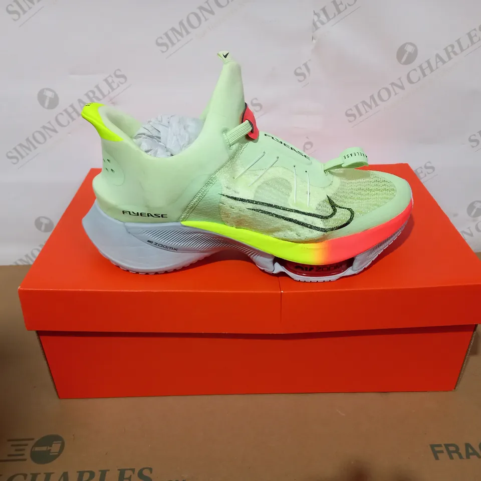 BOXED PAIR OF NIKE MULTICOLOURED TRAINERS SIZE 10