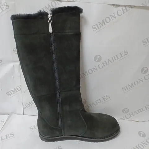 EMU AUSTRALIA "MOONTA" WATERPROOF KNEE LEATHER BOOTS, BLACK - SIZE 6