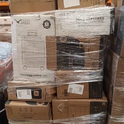 PALLET OF ASSORTED CONTACTING VERY LARGE QUANTITY OF SUITCASES