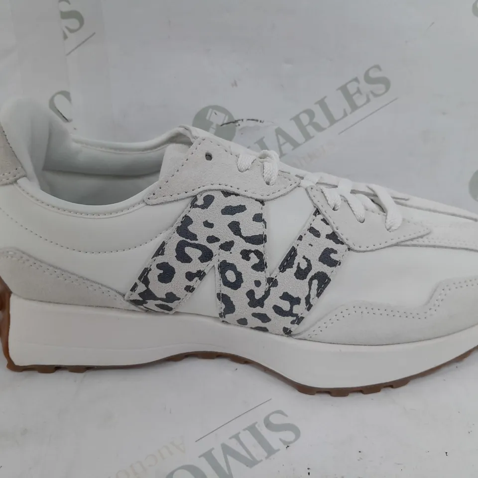 PAIR OF NEW BALANCE ANIMAL PRINT TRAINERS IN WHITE - UK 7