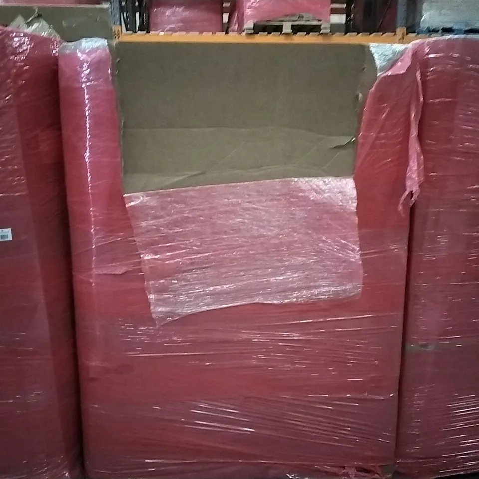 PALLET OF HOUSEHOLD ITEMS TO INCLUDE DUVETS, TOWEL WARMER, TOILET SEATS AND SPORT BRACKETS ECT
