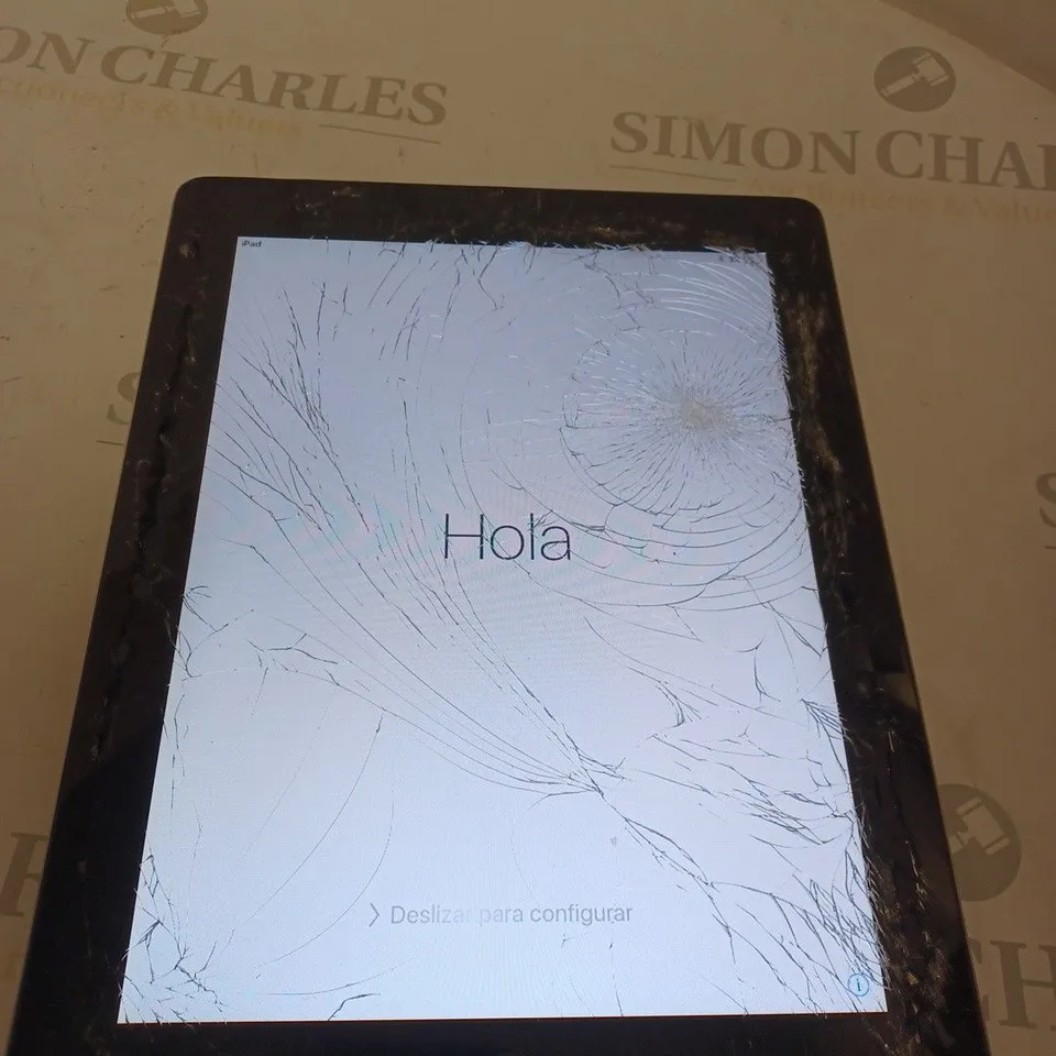 UNBOXED APPLE IPAD 64GB MODEL A1396 SILVER/BLACK