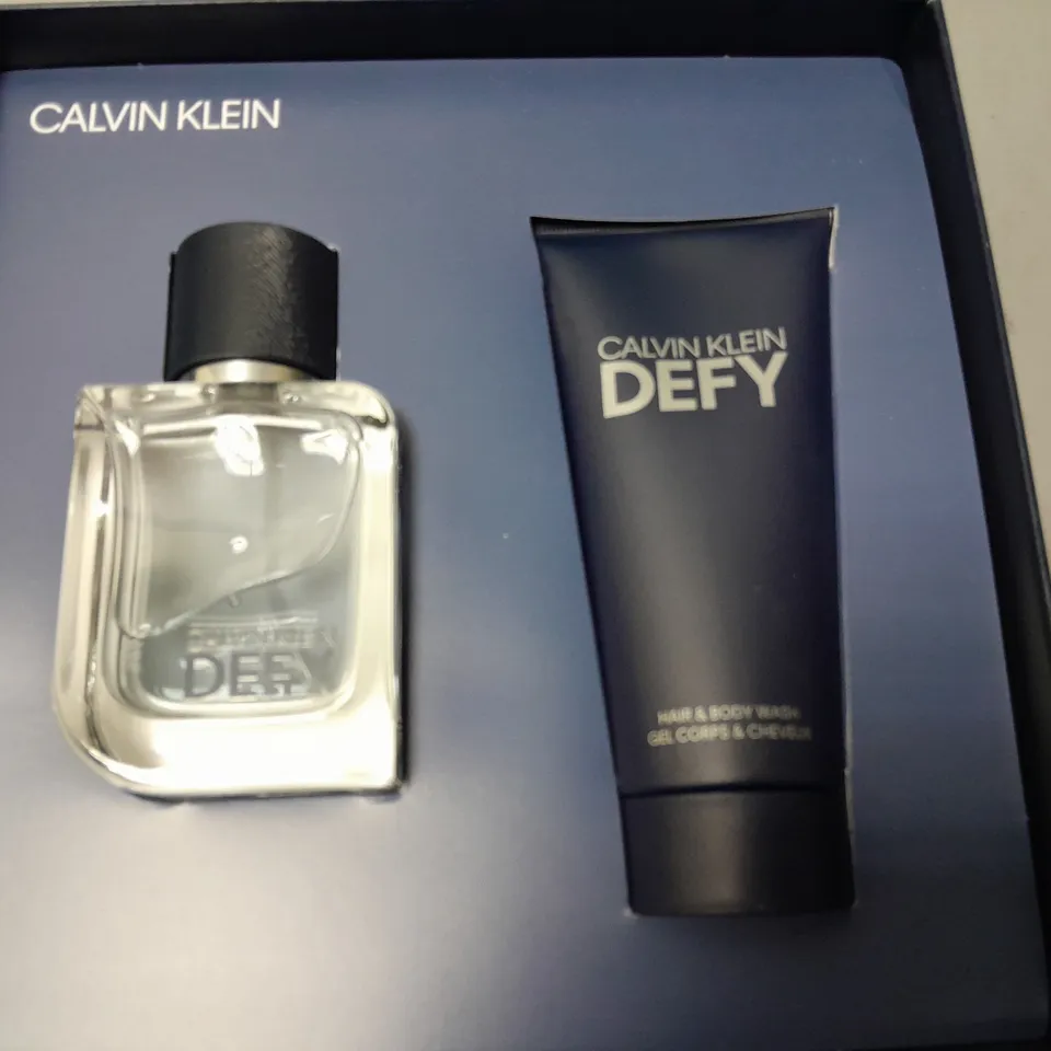 CALVIN KLEIN DEFY 50ML EAU DE TOILETTE GIFT SET