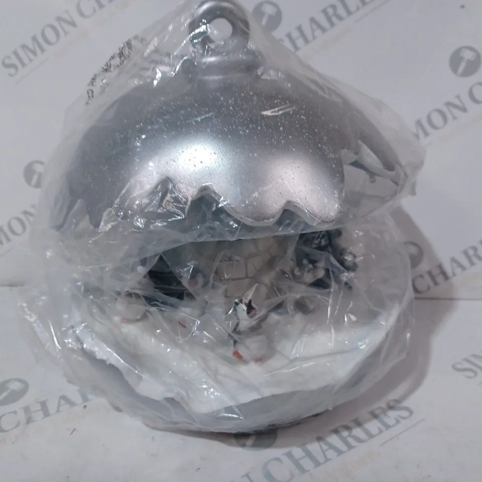 CHRISTMAS DETAILED BAUBLE DECORATION 