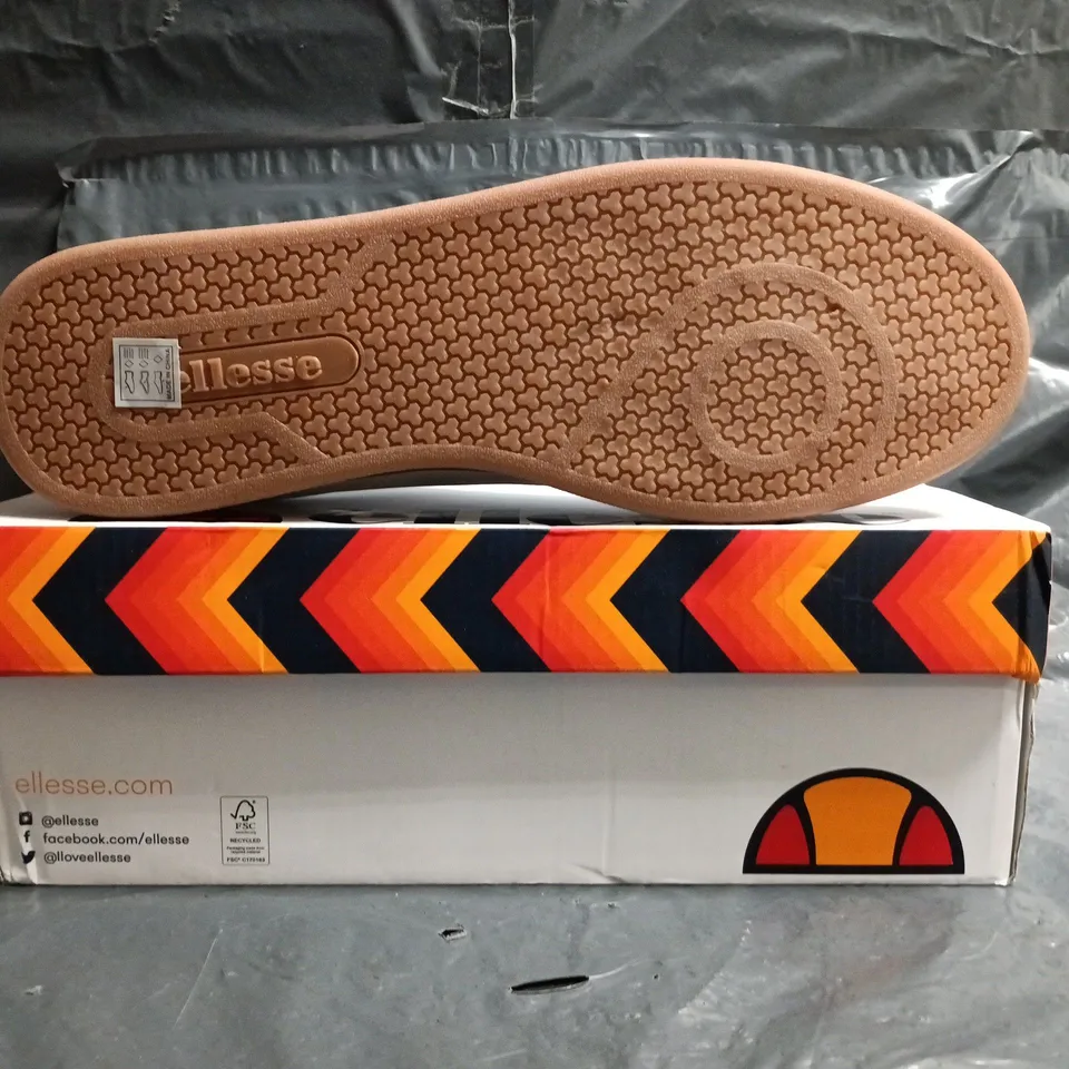 BOXED PAIR OF ELLESSE SARVINI CUPSOLE SHOES IN WHITE SIZE UK 11