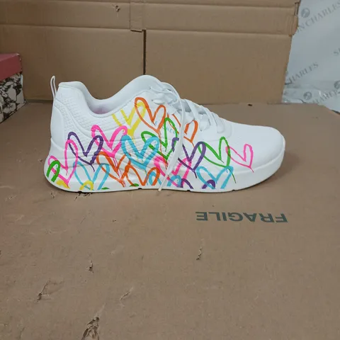 SKECHERS X TRAINERS WHITE MULTI SIZE 8