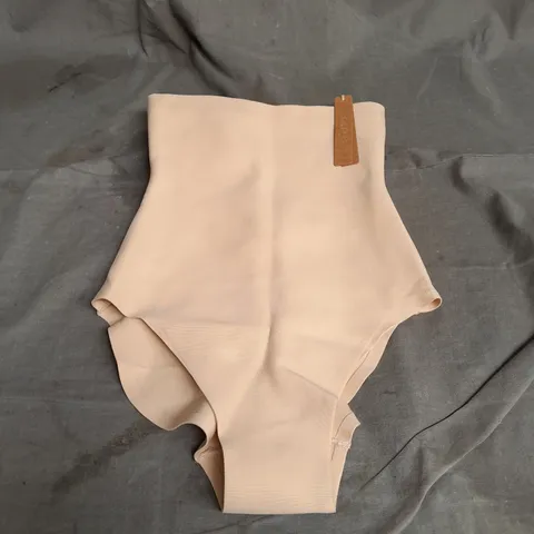 SKIMS BODY ZONED HIGH WAISTED BRIEF IN SAND SIZE M
