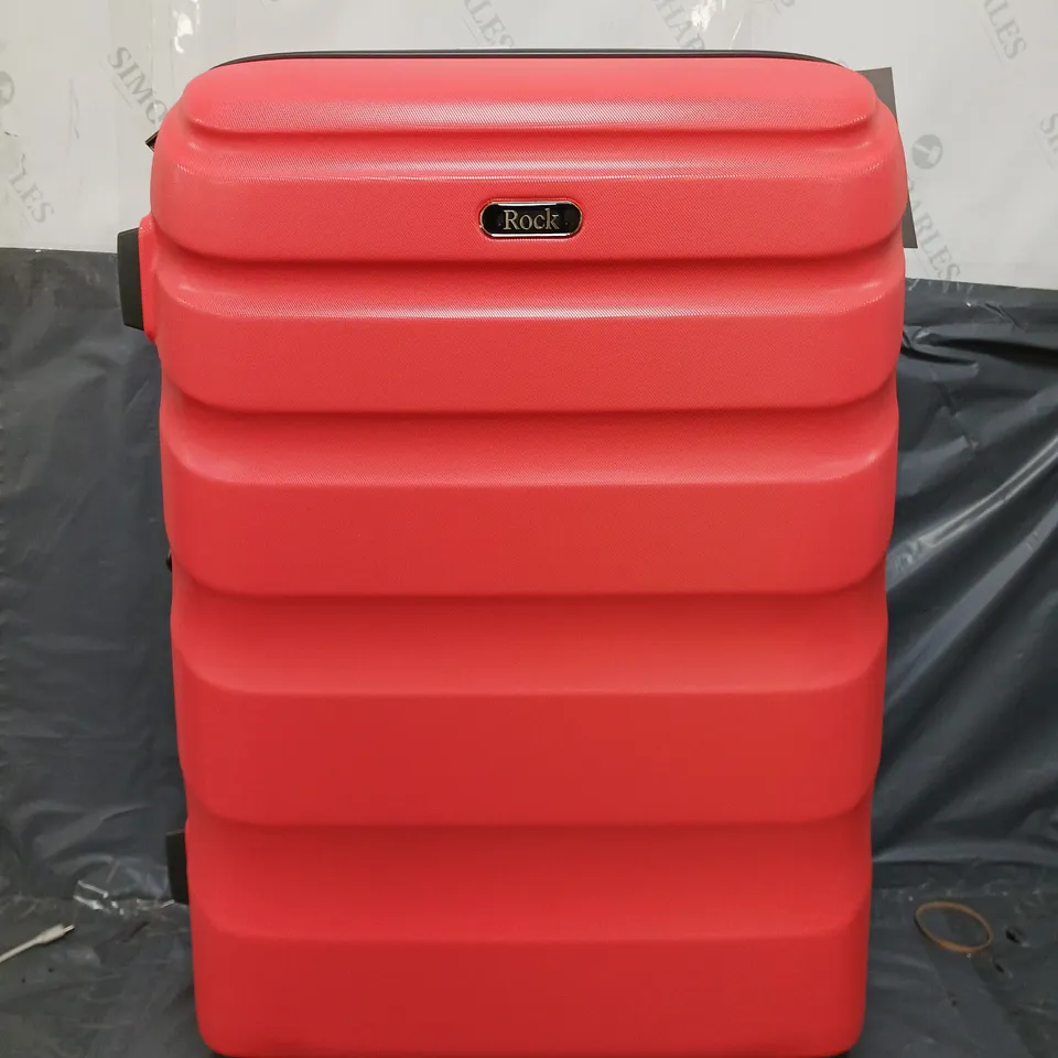 BALI 8 WHEEL HARDSHELL MEDIUM SUITCASE RED RRP £89.99