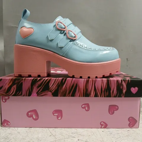 BOXED PAIR OF KOI COTTON CANDY DREAMSCAPE OZFORD PLATFORM SHOES IN BLUE SIZE UK 6