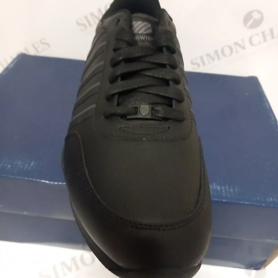 BOXED K SWISS ARNIE SN00 SIZE 11