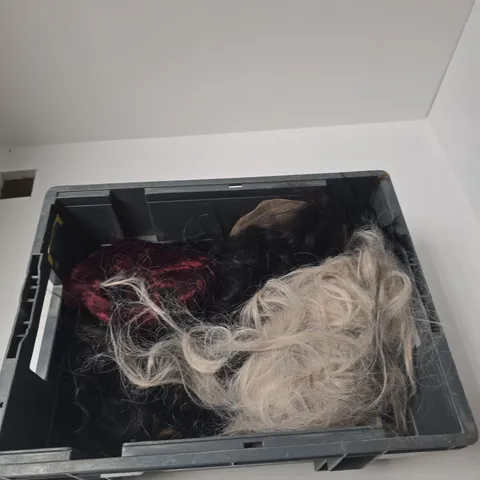 TOTE OF APPROXIMATELY 5 ASSORTED WIGS