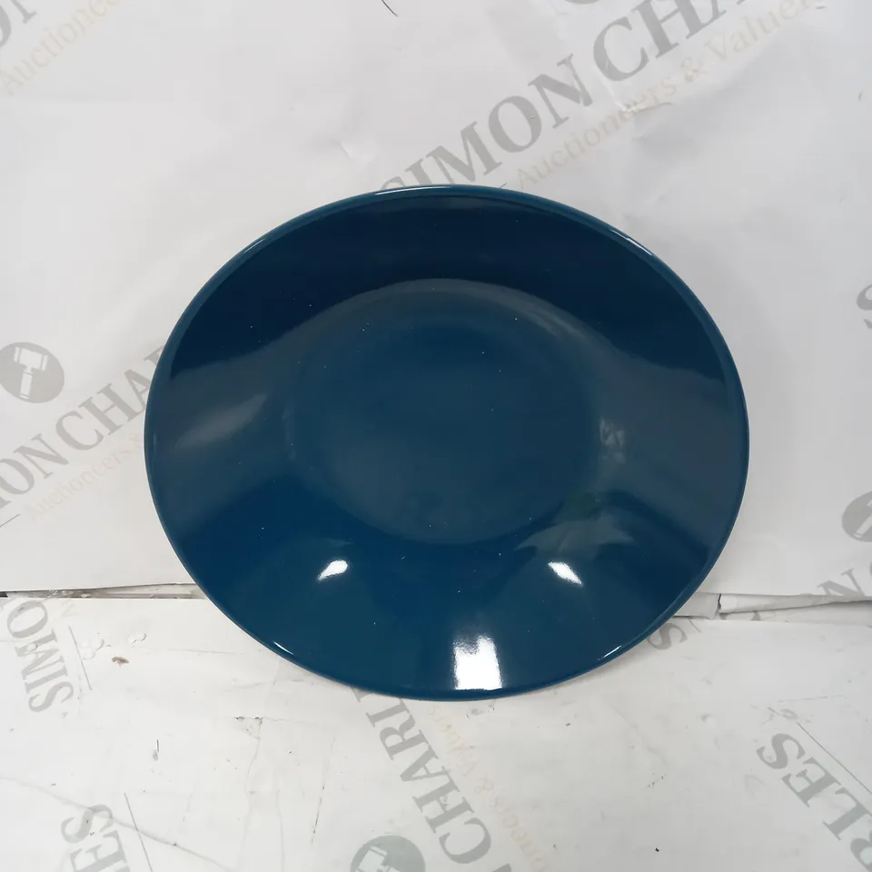 BRAND NEW BOXED CESIRO 10 PIECE PORCELAIN DINNERWARE SET IN SHINY BLEUMARIN TO INCLUDE LARGE PLATES, SMALL PLATES AND BOWLS - COLLECTION ONLY