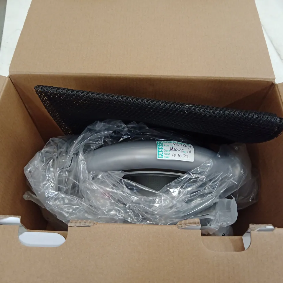 BLACK+DECKER DUSTBUSTER HANDHELD VACUUM (PD1200AV-XJ)– BOXED