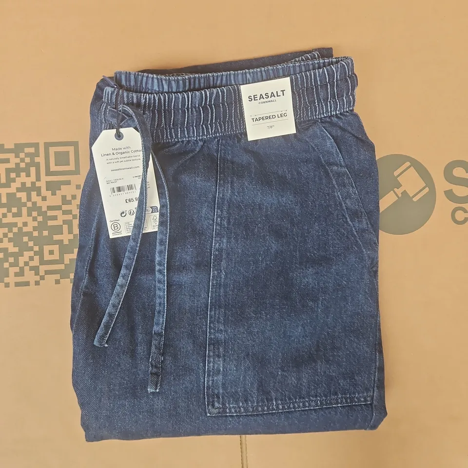 SEASALT CORNWALL TAPERED LEG SHOLL TROUSERS IN MID WASH DENIM BLUE SIZE UK 20