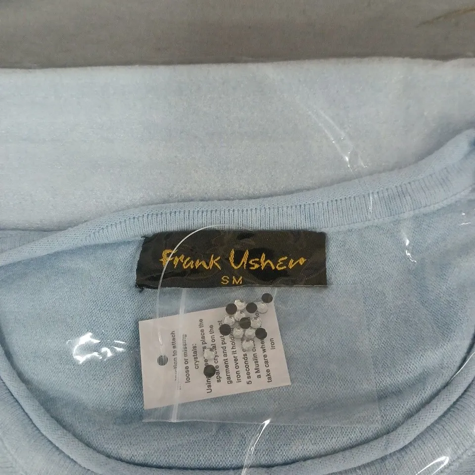FRANK USHER LIGHT BLUE T‑SHIRT WITH PEARL EMBELLISHMENT – UK S (SM)