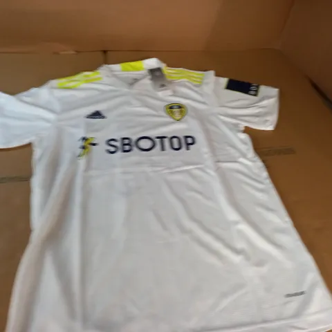 LEEDS UNITED FC FOOTBALL SHIRT - 2XL