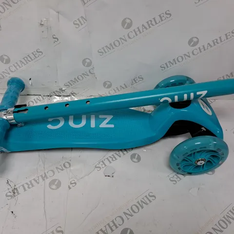 ZINC 3 WHEELED LIGHT UP STAR SCOOTER