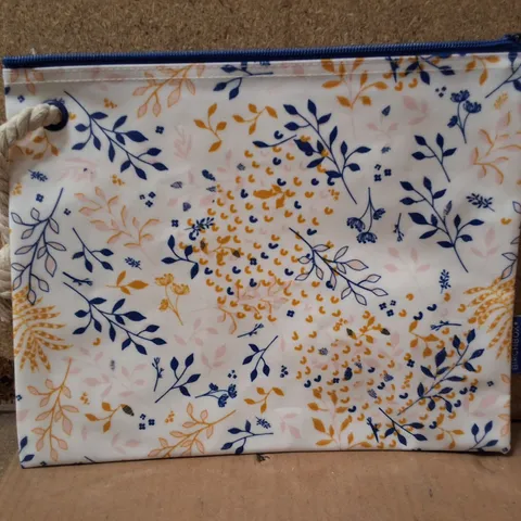 BOX CONTAINING APPROXIMATELY 200 BIRCHBOX FLORAL MAKEUP/TOILETRIES BAGS