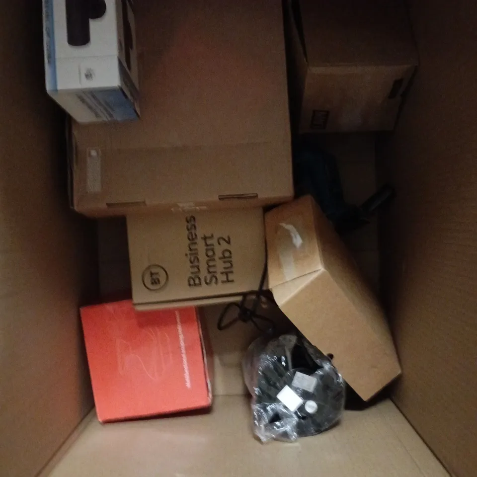 APPROXIMATELY 10 ASSORTED ELECTRICAL ITEMS TO INCLUDE ROUTER, DIFFUSER, WIRELESS HEADSET ETC