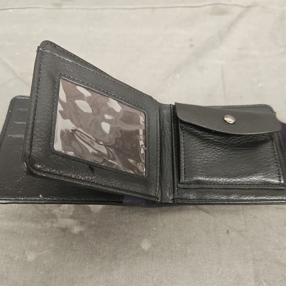 HUGO BOSS FLIP WALLET WITH BUTTON CLASP