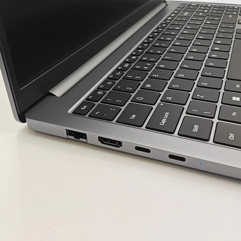 UNBOXED SAMSUNG INTEL CORE ULTRA 5 LAPTOP IN SILVER - NP750XHD