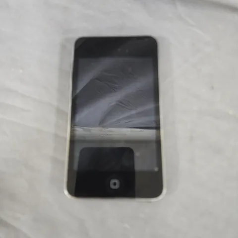 APPLE IPOD TOUCH 3RD GEN
