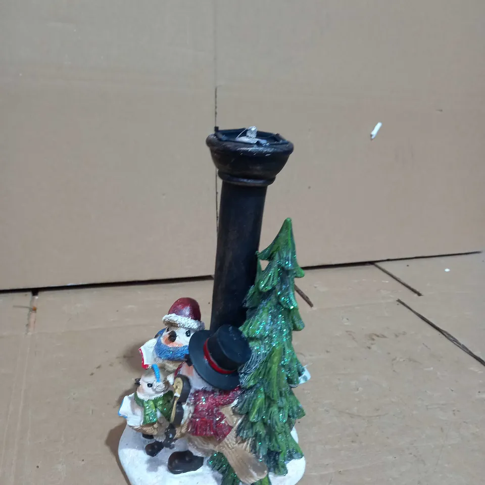 FESTIVE PRE-LIT DECORATIVE ROBIN SCENES