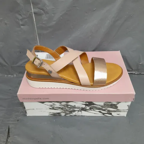 BOXED PAIR OF MODA IN PELLE WEDGE SANDAL WITH CROSS OVER IN CAMEO LEATHER SIZE 6