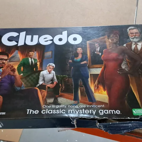 HASBRO CLUEDO CLASSIC, MODERN REFRESH