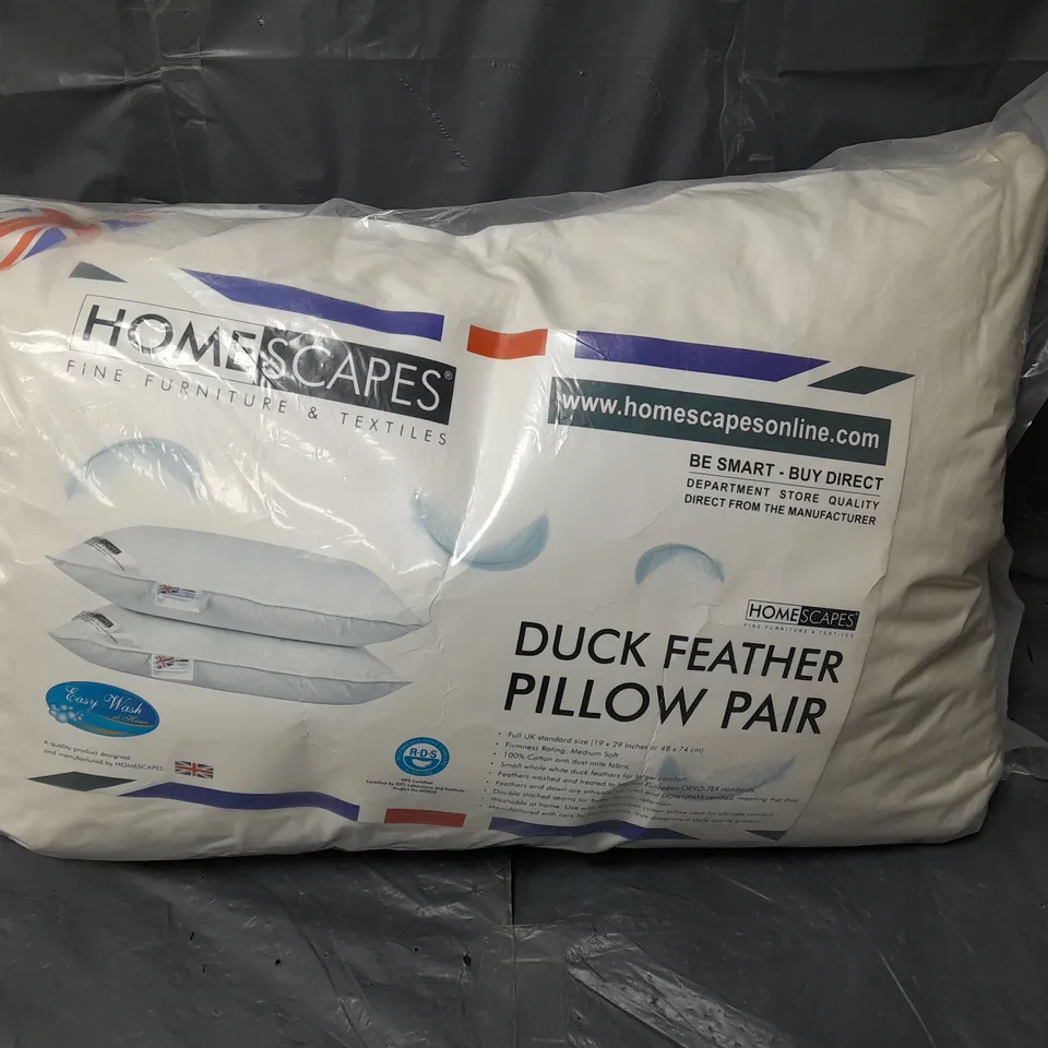 HOMESCAPES DUCK FEATHER PILLOW PAIR IN WHITE