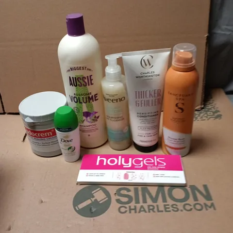 APPROXIMATEY 20 ASSORTED HEALTH AND BEAUTY PRODUCTS TO INCLUDE - AUSSIE AUSSOME VOLUME SHAMPOO - SANCTUARY SPA SHOWER BURST AND AVEENO NOURISHING OAT CLEANSER