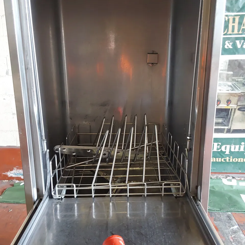 EUT PASS THROUGH FREESTANDING DISHWASHER