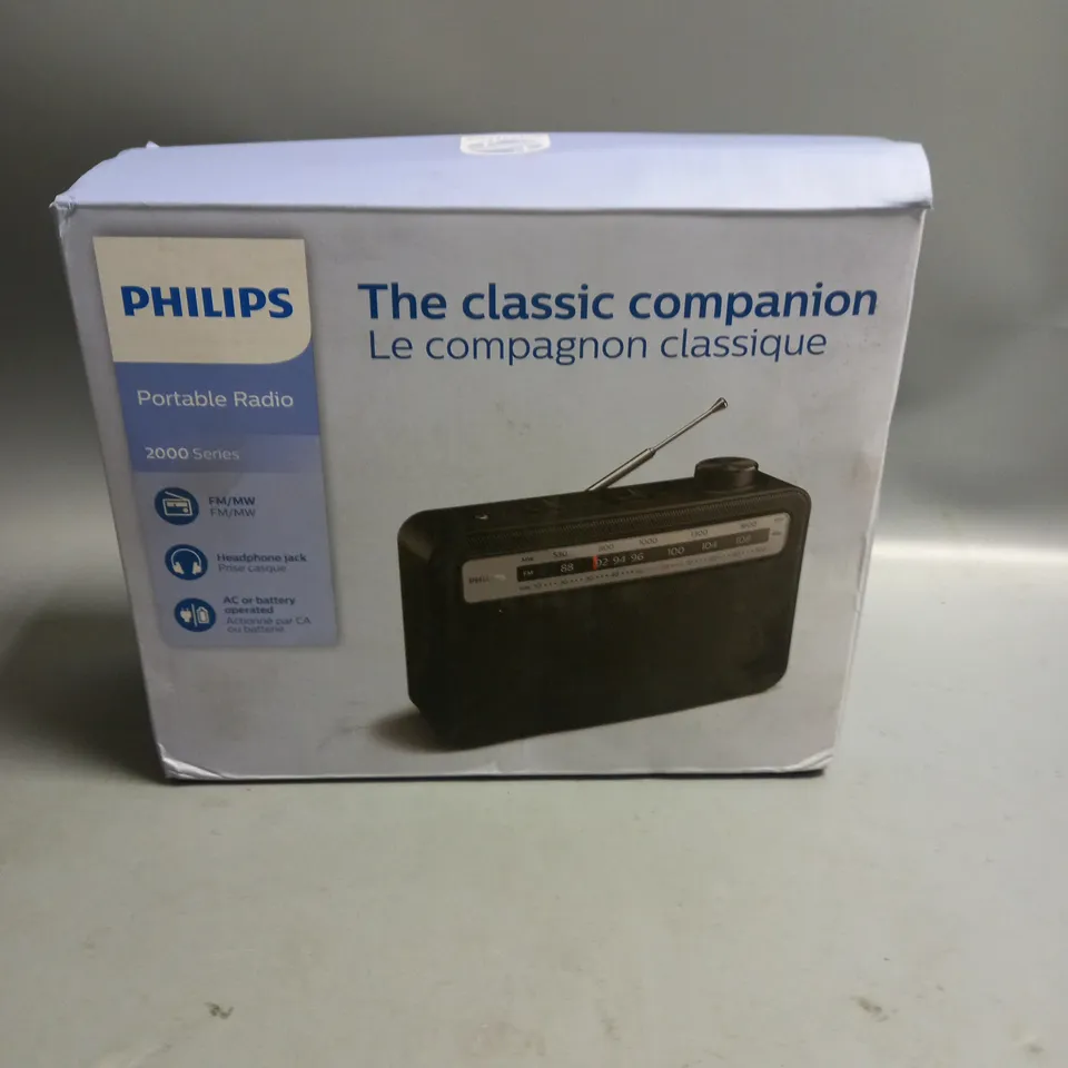 BOXED PHILIPS THE CLASSIC COMPANION PORTABLE RADIO 2000 SERIES