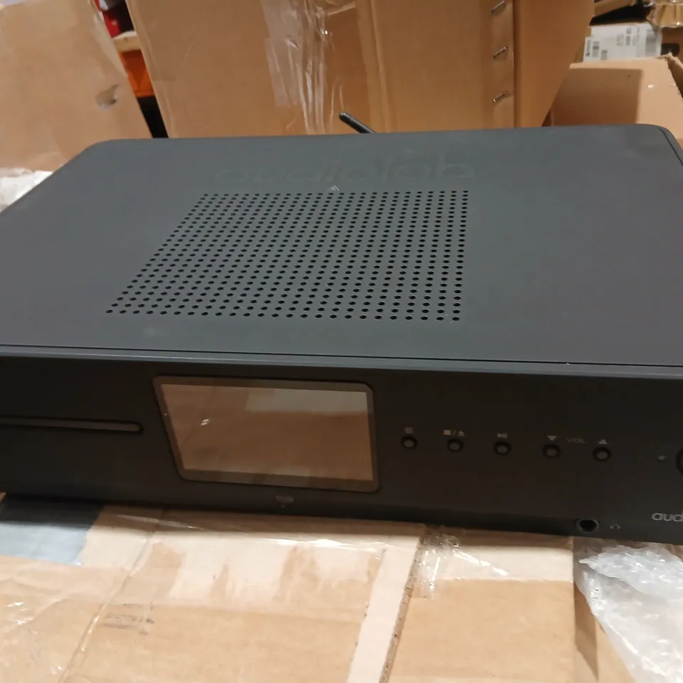 AUDIO LAB OMNIA INTEGRATED AMPLIFIER