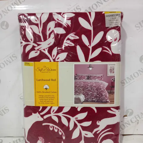 THE SOFT & WARM BEDDING CO LARCHWOOD RED DUVET SET - SINGLE